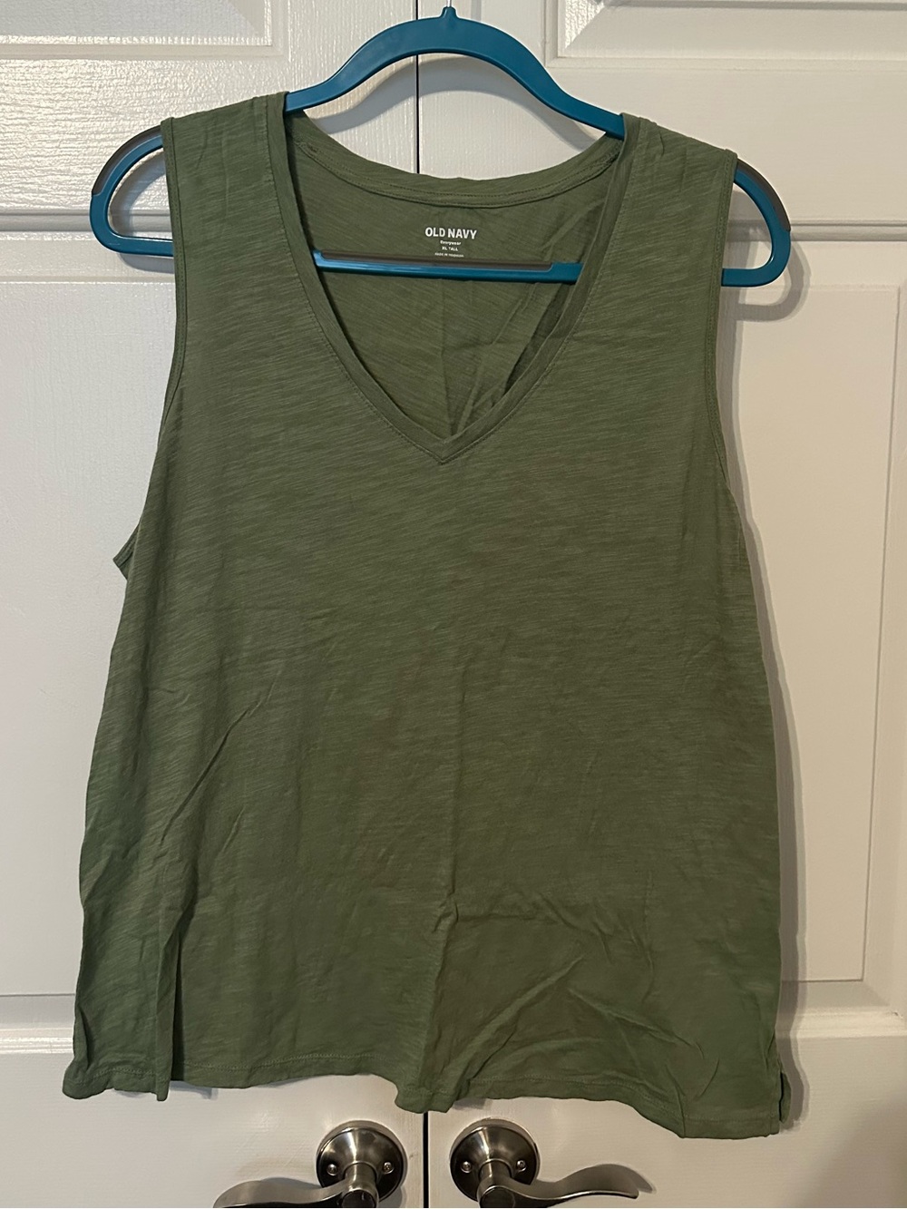 Old Navy Olive Green V-Neck Sleeveless Tank